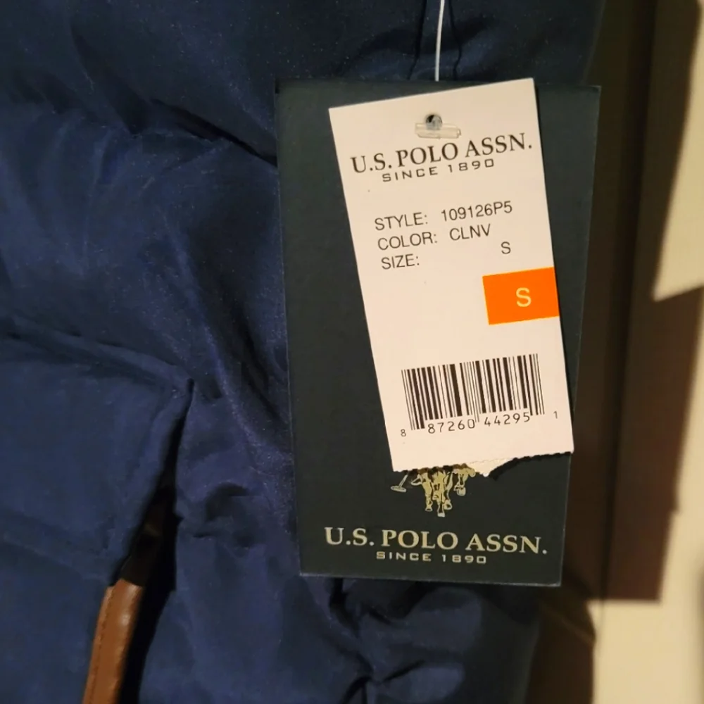 U.S. Polo Assn. Mens Puffer Vest Size S Womens M/L Unisex Puffer Vest Navy - Picture 9 of 13